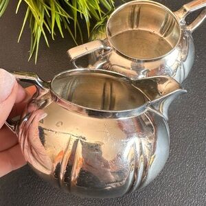 Silver plated Creamer and Sugar Bowl Set